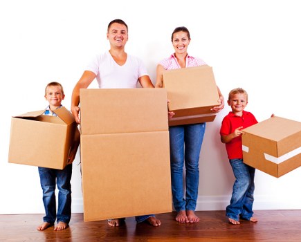 Organised unpacking support in a Twickenham family home