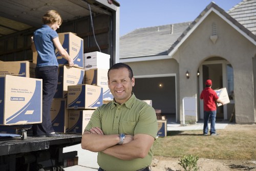 Local removals service supporting a Twickenham family move